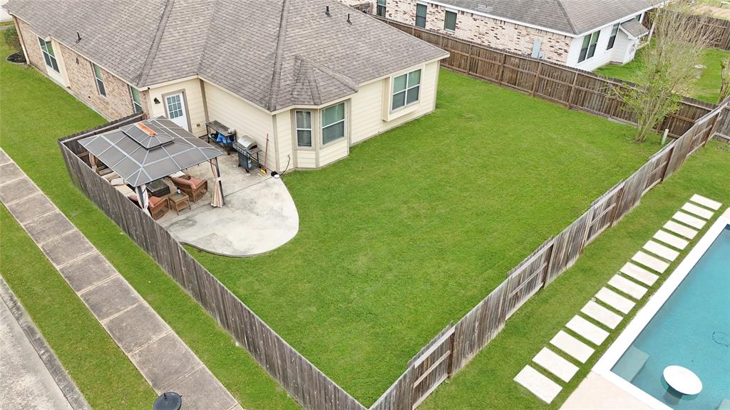 13112 Southern Valley Drive, Pearland, Texas image 3