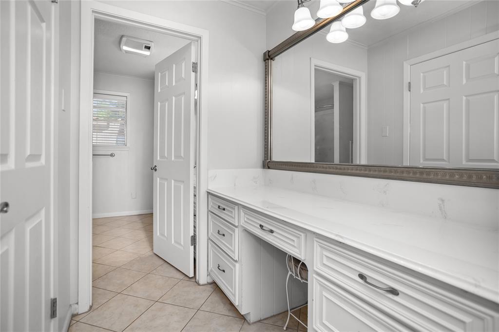 606 N Mciver Street, Madisonville, Texas image 22