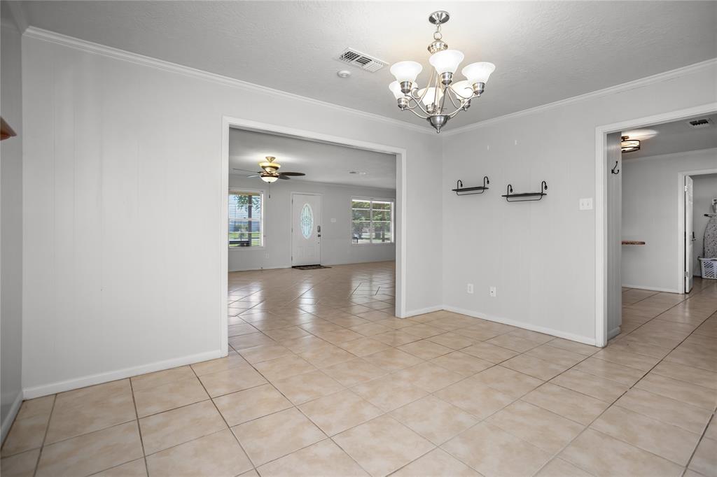 606 N Mciver Street, Madisonville, Texas image 13