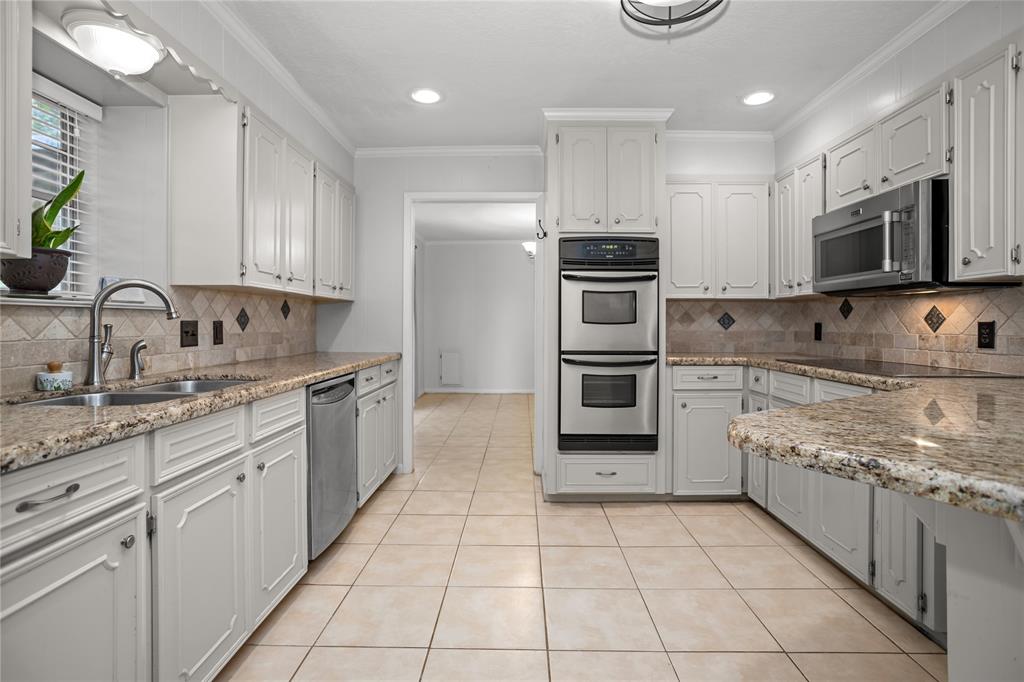 606 N Mciver Street, Madisonville, Texas image 10