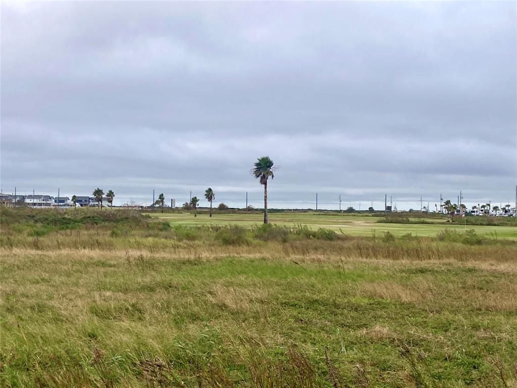 697 Overlook Drive, Crystal Beach, Texas image 12