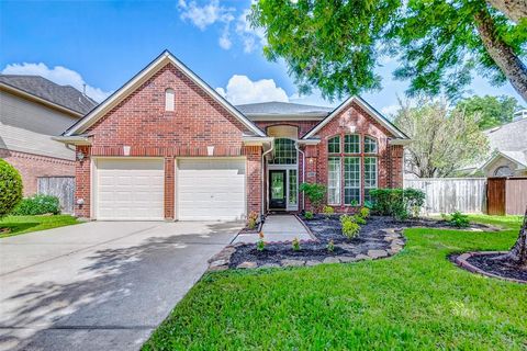 Single Family Residence in Missouri City TX 4330 Lakeshore Forest Drive.jpg