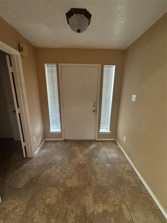 25803 Wingfield Lane