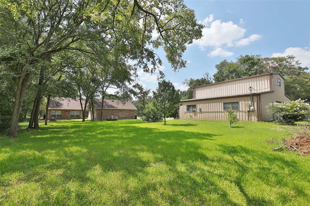 10491 Glennswood Drive, Navasota, Texas image 36