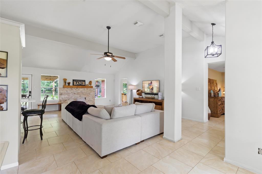 9528 Gates Loop