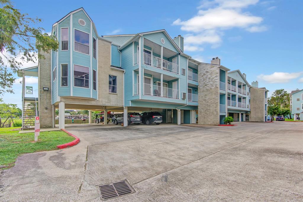 18617 Egret Bay Boulevard #1118, Webster, Texas image 2