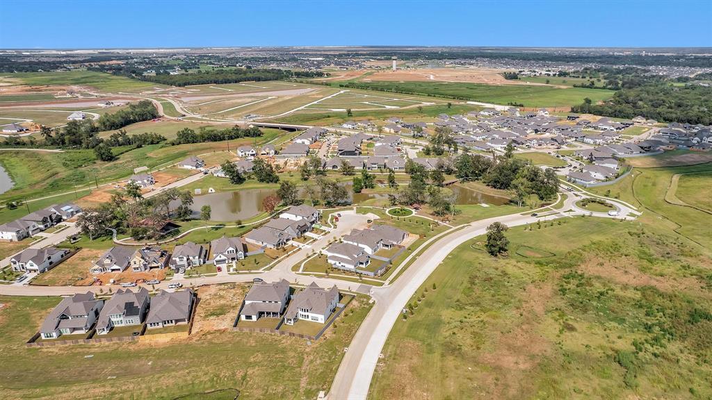 32327 Lakeside Park Drive