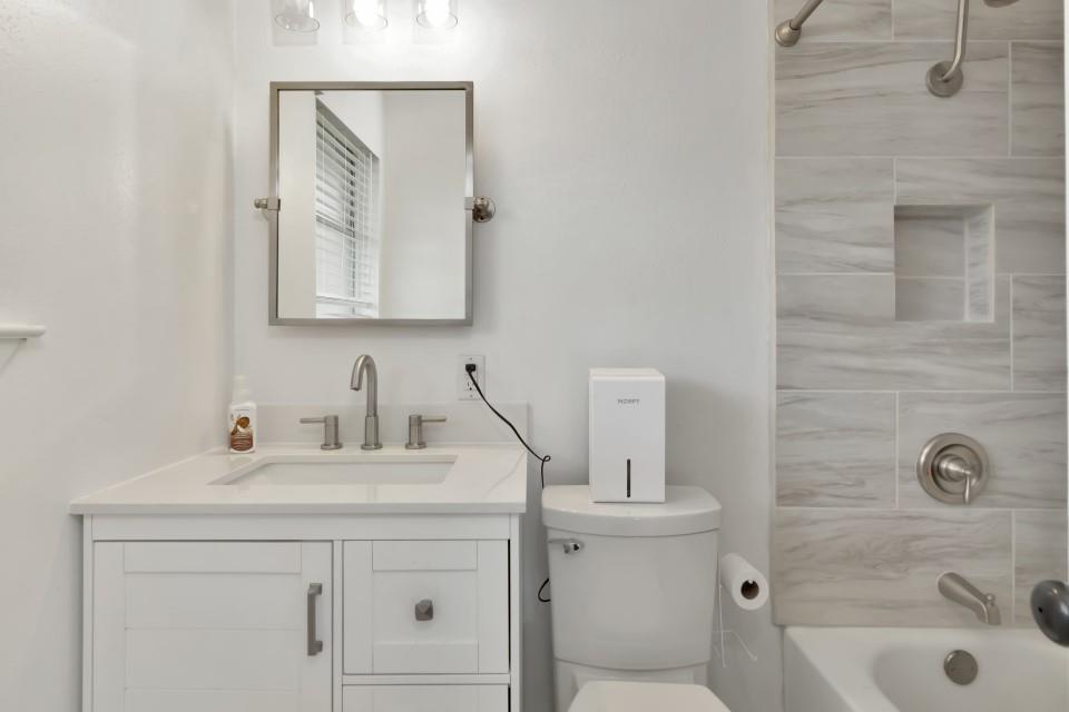 9259 Theysen Drive, Houston, Texas image 14