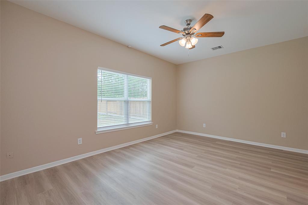10554 Sweetwater Creek Drive, Cleveland, Texas image 32