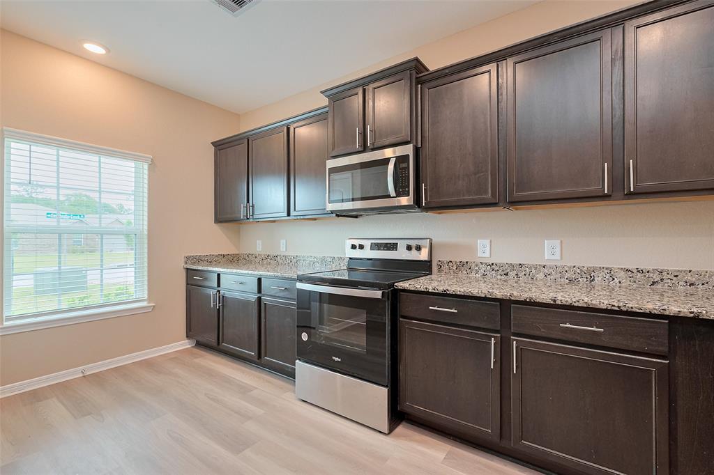 10554 Sweetwater Creek Drive, Cleveland, Texas image 20