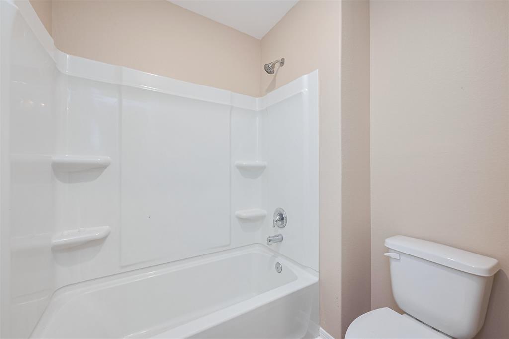 10554 Sweetwater Creek Drive, Cleveland, Texas image 21