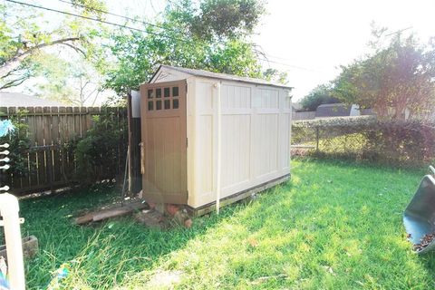 A home in Alvin