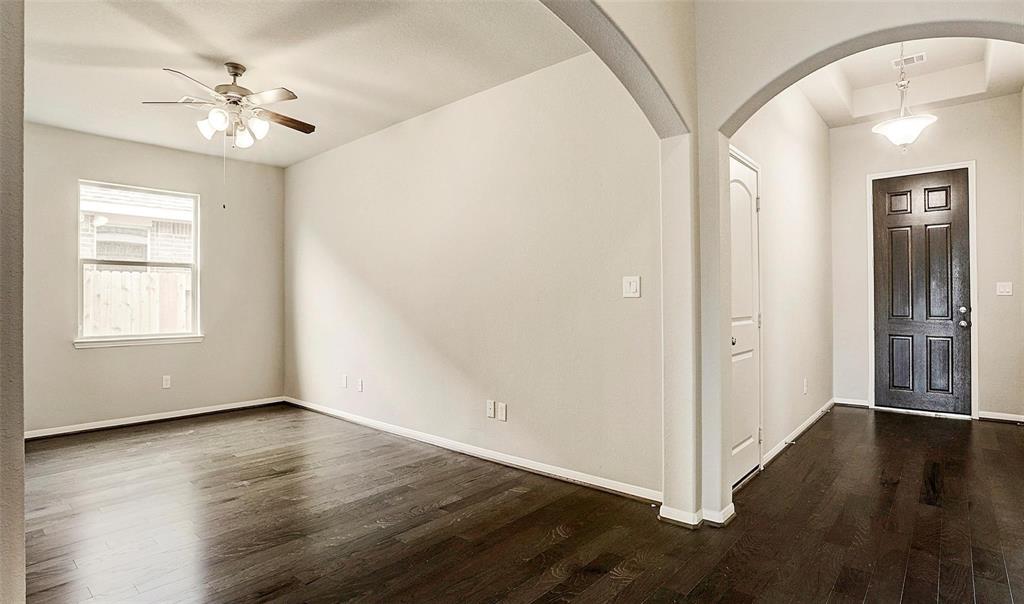 24019 Prairie Glen Lane