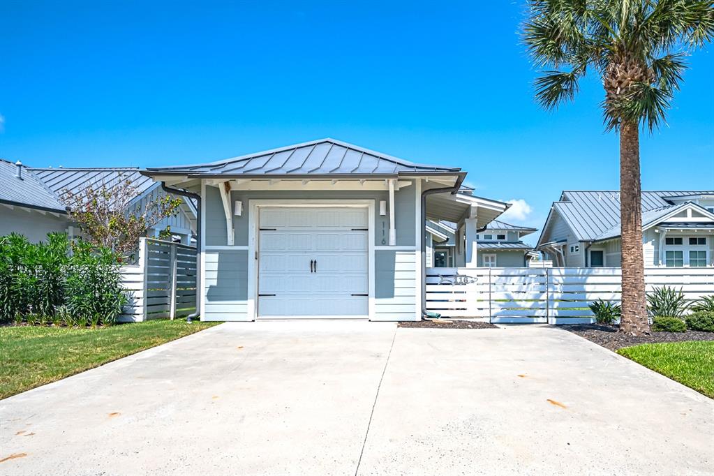 116 Reserve Lane, Rockport, Texas image 2