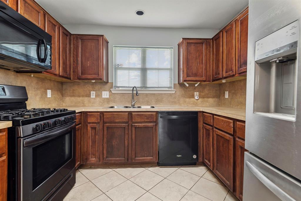 21138 Sprouse Circle, Humble, Texas image 9