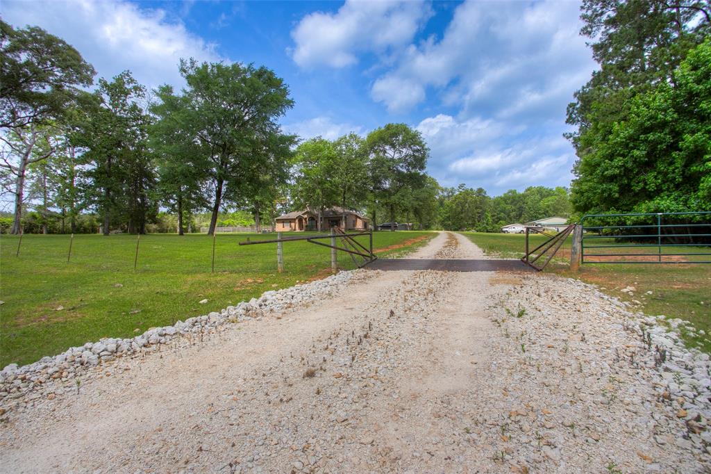 2400 Fm-3081, Willis, Texas image 48