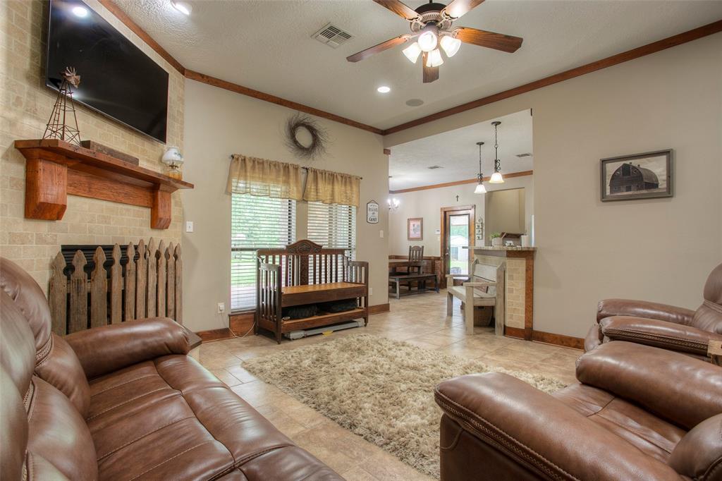 2400 Fm-3081, Willis, Texas image 6