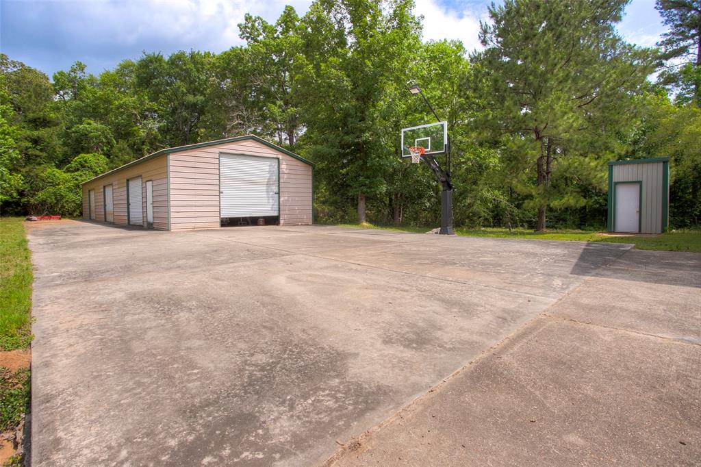 2400 Fm-3081, Willis, Texas image 44