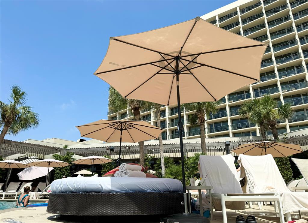 5220 Seawall Boulevard 438/439