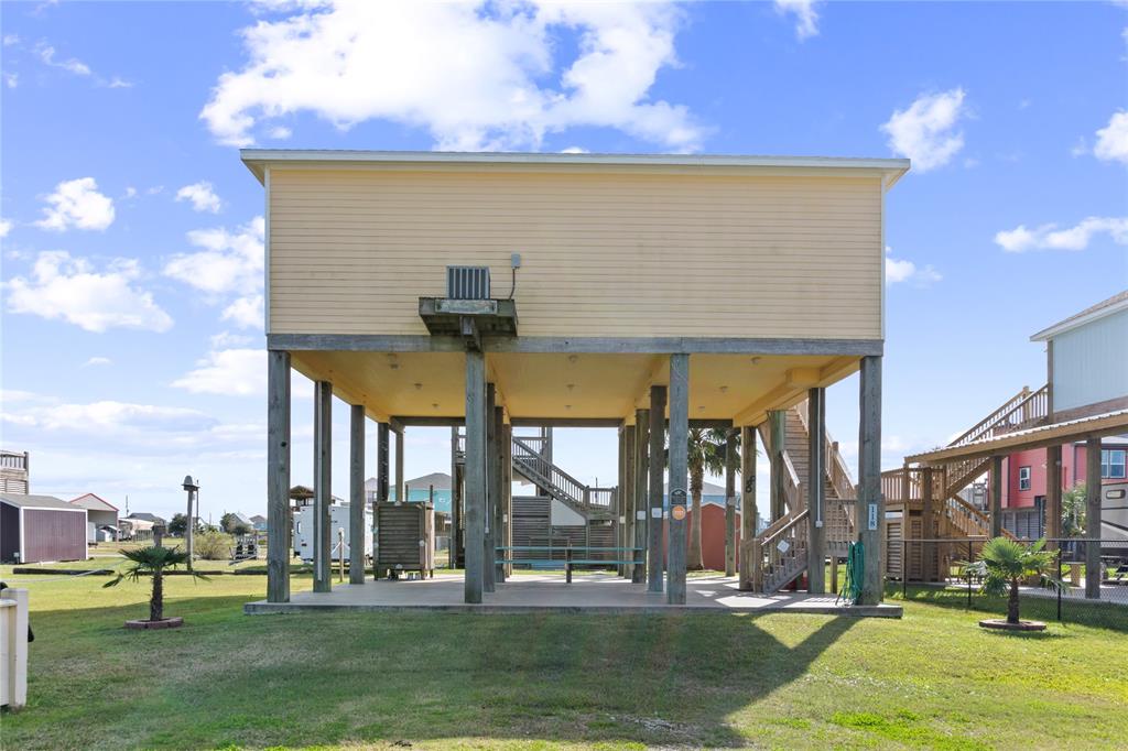 118 Ocean Tide Drive, Crystal Beach, Texas image 31