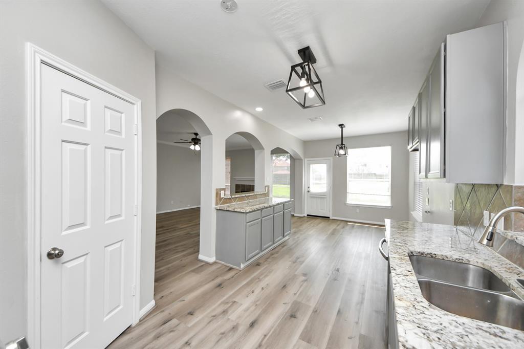 4027 Dogwood Bough Lane, Fresno, Texas image 23
