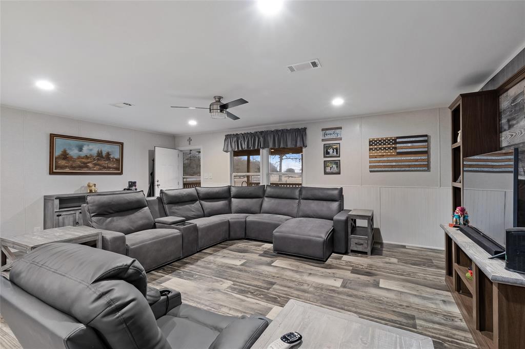 11922 Long Trussel Road, Bryan, Texas image 5