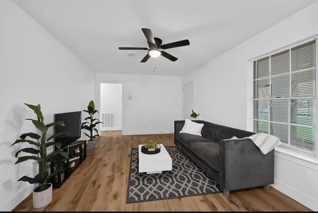20310 County Road 510f, Brazoria, Texas image 4