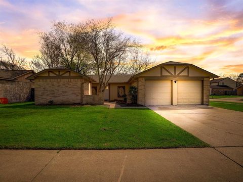 Single Family Residence in League City TX 2715 Knoxville Drive.jpg