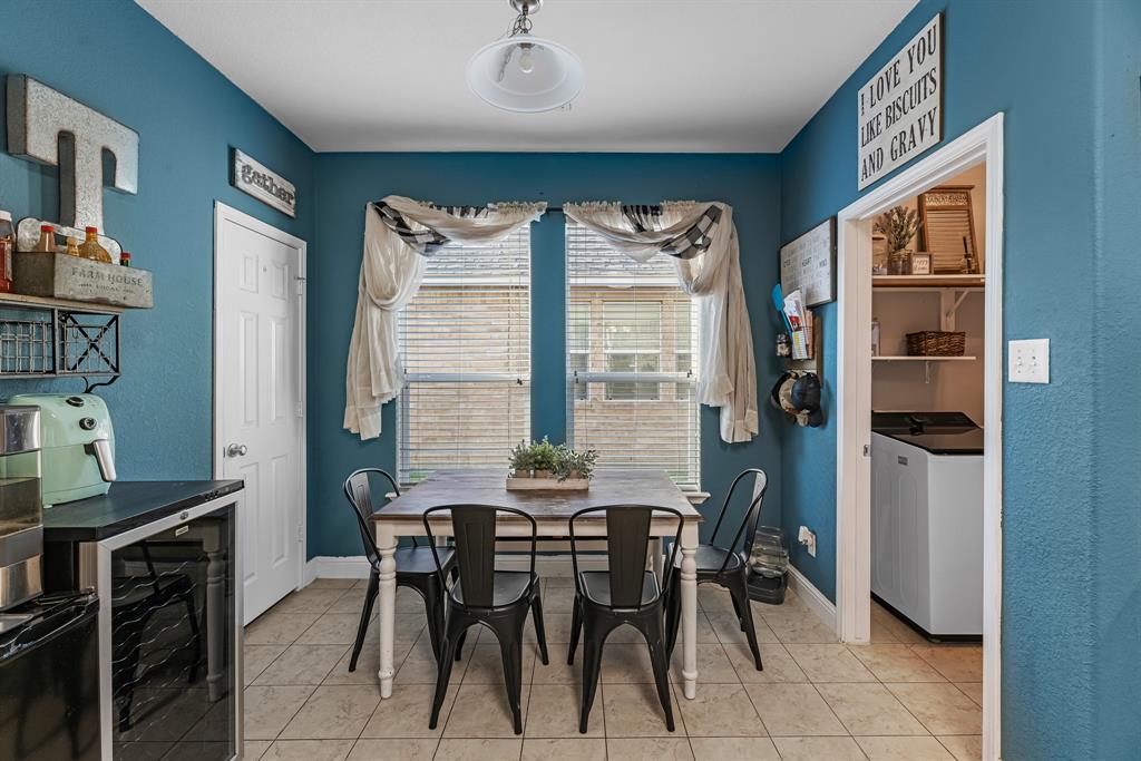 8315 Egret Bay Circle, Baytown, Texas image 30