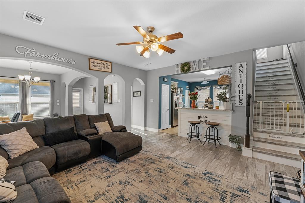 8315 Egret Bay Circle, Baytown, Texas image 16
