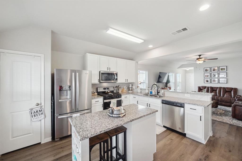 118 Bobcat Bend, Huntsville, Texas image 14