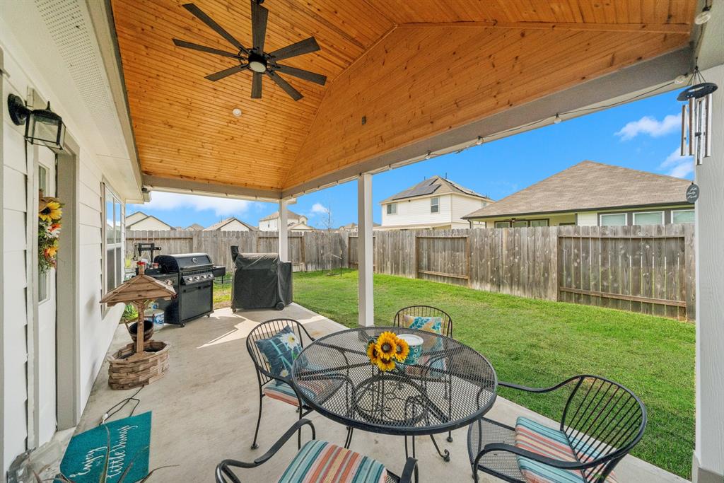 118 Bobcat Bend, Huntsville, Texas image 4