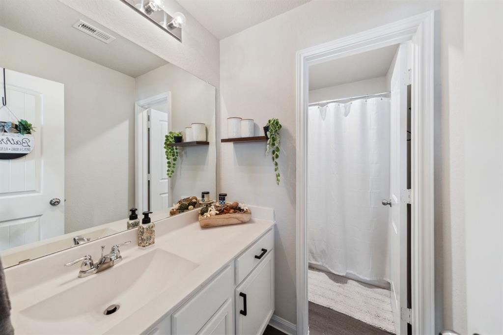 118 Bobcat Bend, Huntsville, Texas image 25