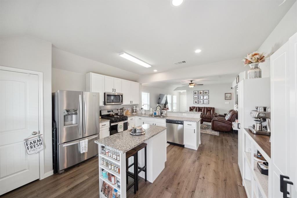 118 Bobcat Bend, Huntsville, Texas image 15