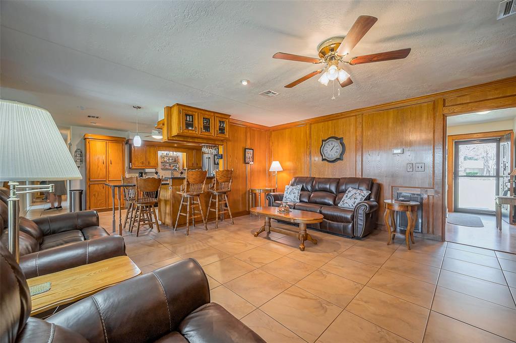 26003 Fountaine Bleau Drive, Tomball, Texas image 11