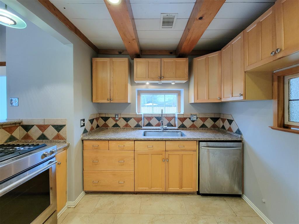 810 E 28th Street, Houston, Texas image 8
