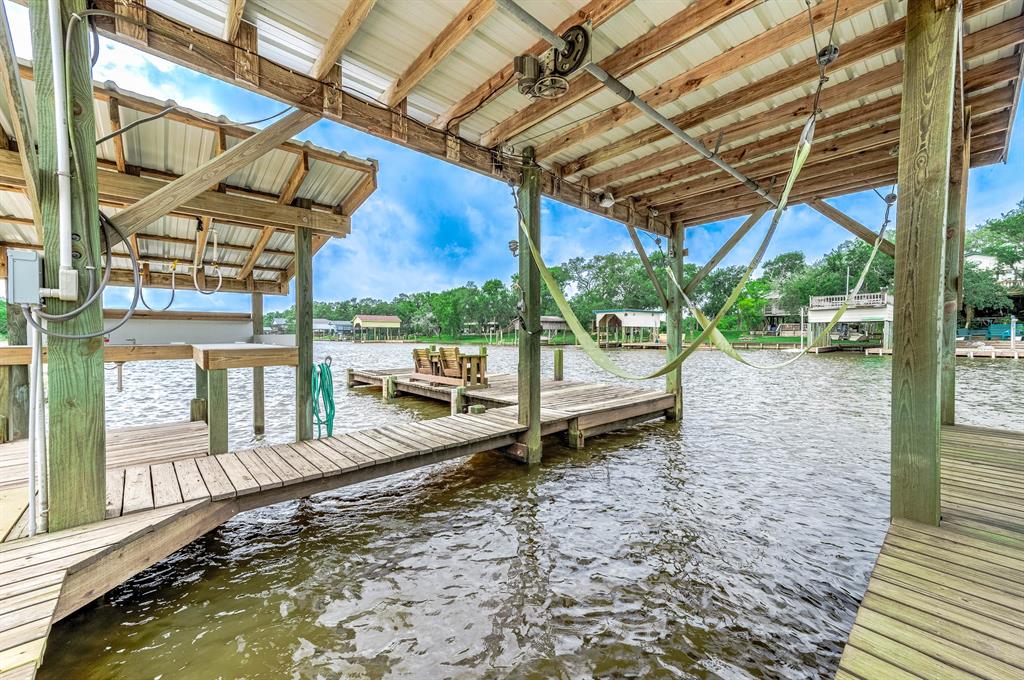 383 County Road 296, Sargent, Texas image 12