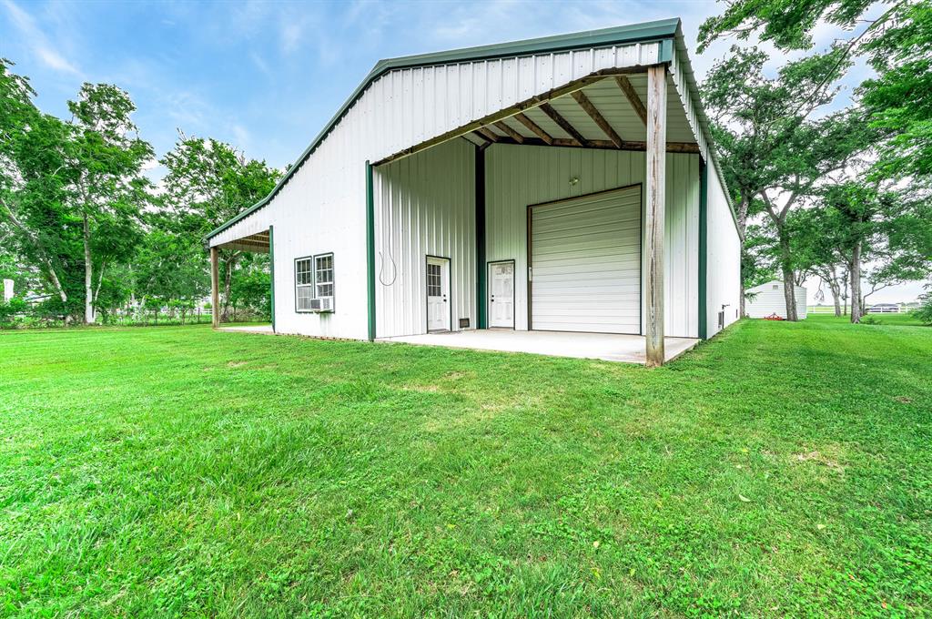 383 County Road 296, Sargent, Texas image 39
