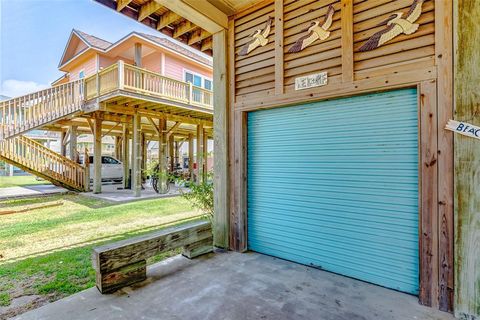 A home in Crystal Beach