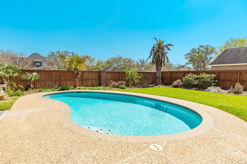 51 Scotch Pine Court, Lake Jackson, Texas image 35