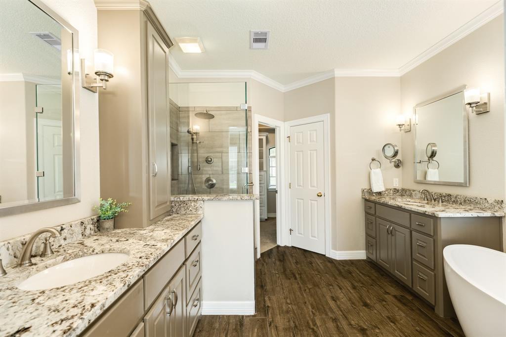 51 Scotch Pine Court, Lake Jackson, Texas image 18