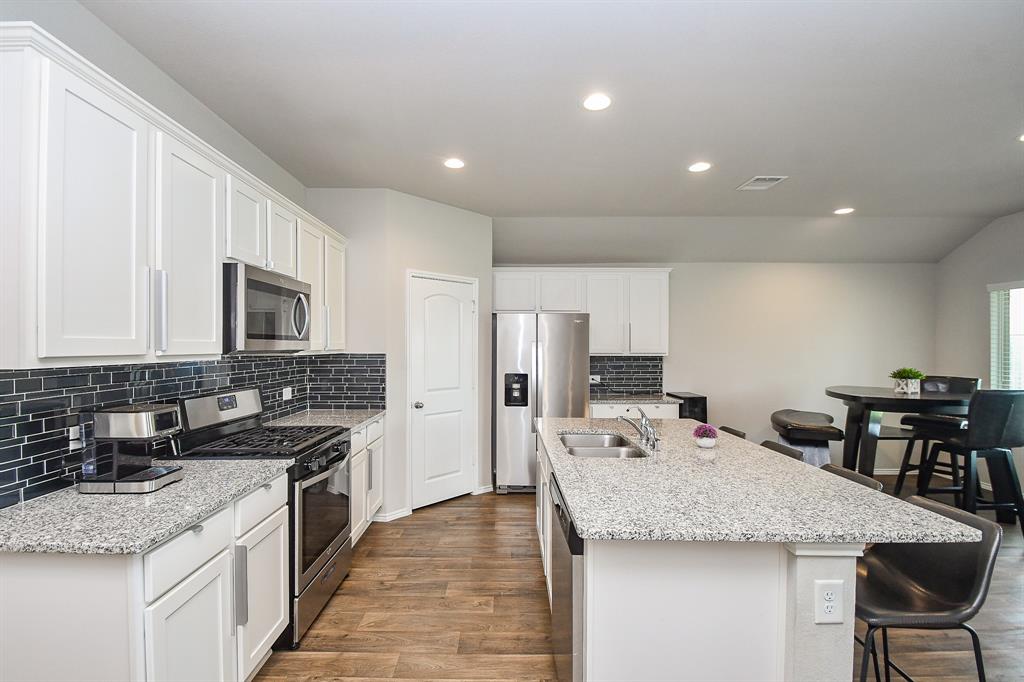 22715 Ginosa Trail, Katy, Texas image 16