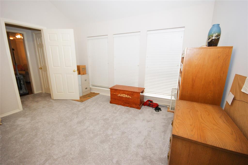 3006 Autumn Hills Court, Friendswood, Texas image 11