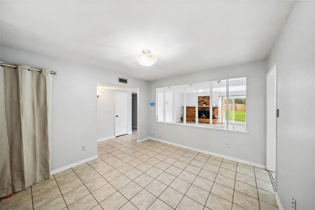2702 Pheasant Run, Humble, Texas image 9