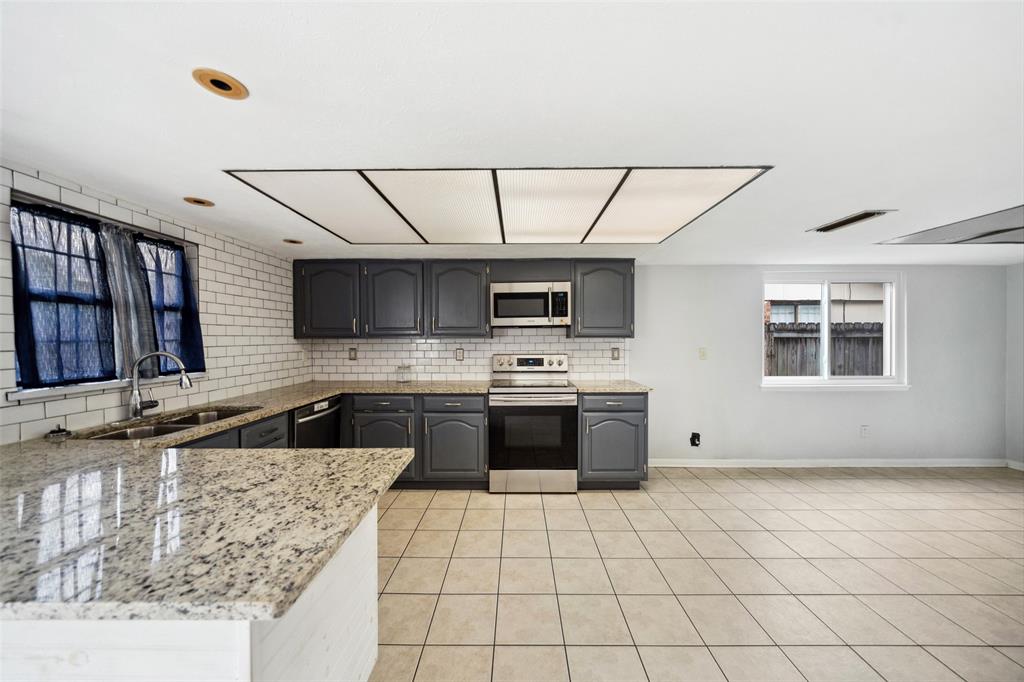 2702 Pheasant Run, Humble, Texas image 13