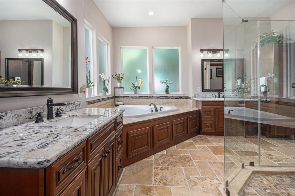 1827 E Cedar Bayou Lynchburg Road, Baytown, Texas image 16