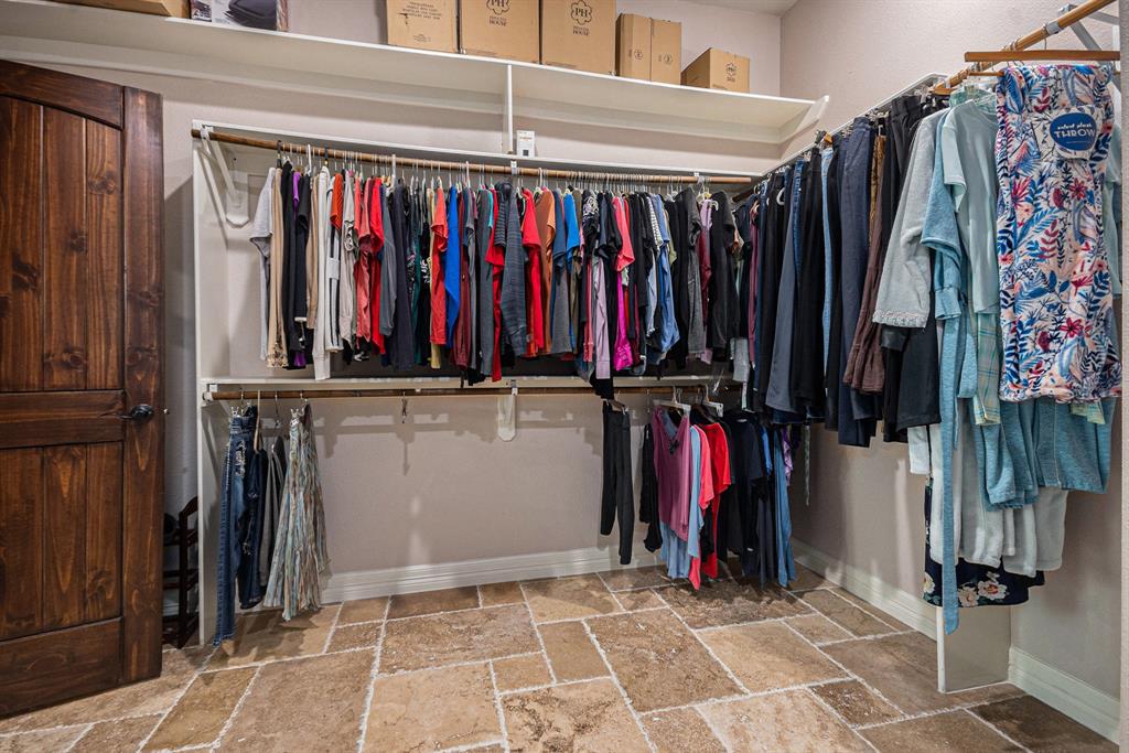 1827 E Cedar Bayou Lynchburg Road, Baytown, Texas image 17