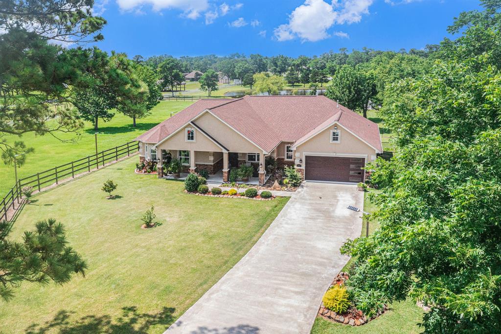1827 E Cedar Bayou Lynchburg Road, Baytown, Texas image 1