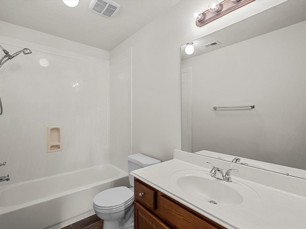 3606 Pinto Trail, Manvel, Texas image 17