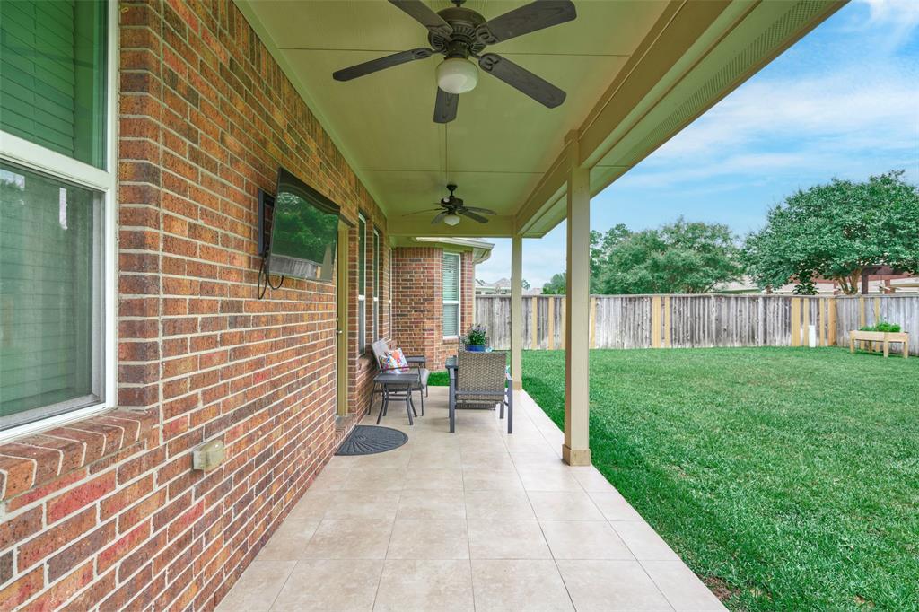 38 S Pinto Point Circle, The Woodlands, Texas image 41